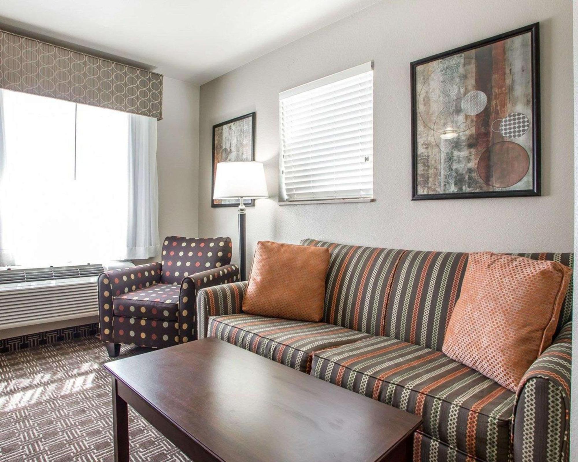 Mainstay Suites St Robert - Fort Leonard Wood Saint Robert Ngoại thất bức ảnh